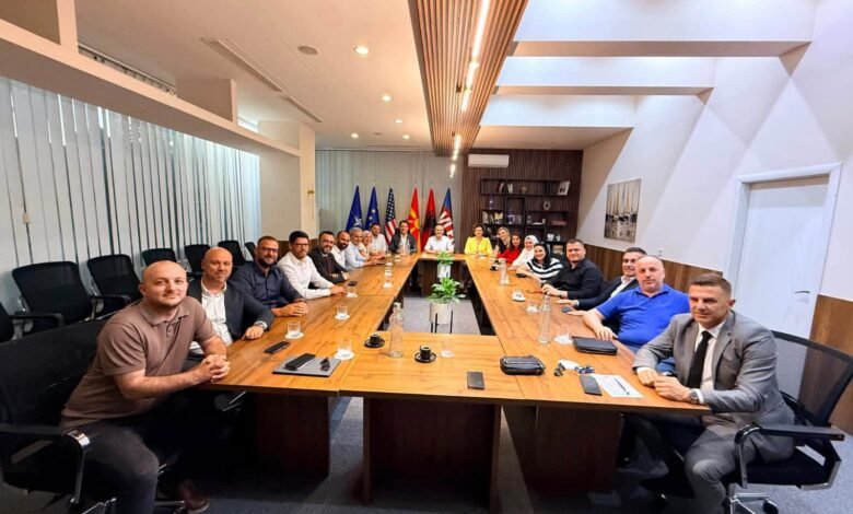 VLEN: Marrëdhëniet me Shqipërinë nuk duhet të bëhen viktimë e interesave partiake 1 vlen marredheniet me shqiperine nuk duhet te behen viktime e interesave partiake 6a501ba1dedca