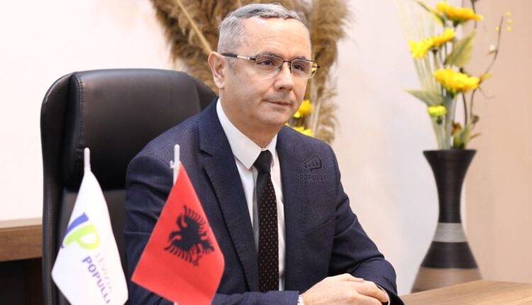 Zejdi godet VLEN-in pas ndalimeve të Adnan Azizit dhe Bekim Qokut në Shqipëri: “Shumë afër… veç jo për secilin” 3 zejdi godet vlen in pas ndalimeve te adnan azizit dhe bekim qokut ne shqiperi shume afer vec jo per secilin 6a4f580fb1301