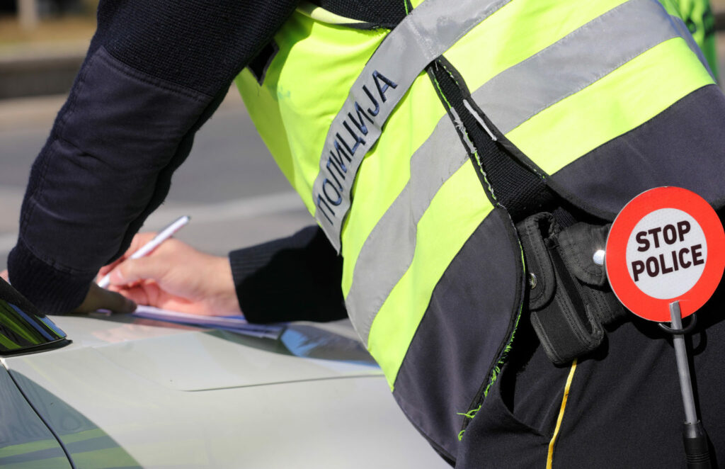 34 persona privohen nga liria për drejtim të pakujdesshëm të automjetit gjatë fundjavës 3 34 persona privohen nga liria per drejtim te pakujdesshem te automjetit gjate fundjaves 6a70da2db1a87