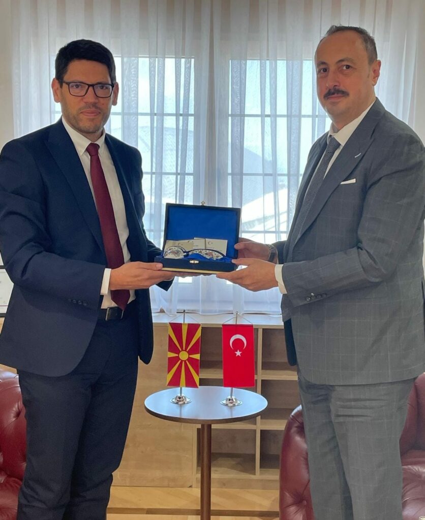 Ministri Ferati priti në takim ambasadorin e Republikës së Turqisë, Fatih Ulusoy 3 Ferati Ulusoy