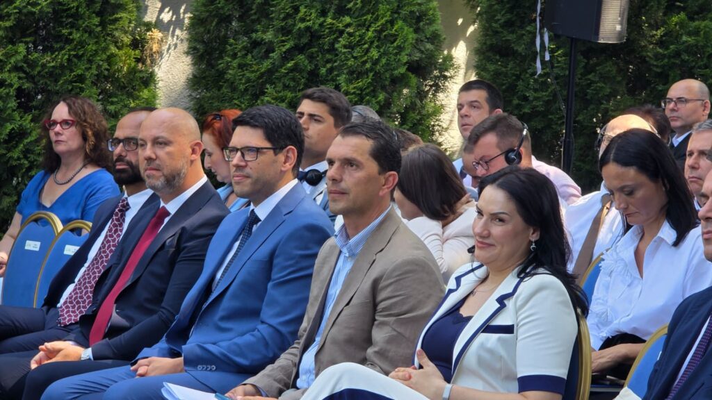 Agon Ferati: 25-vjetori i Marrëveshjes së Ohrit, një mundësi për të orientuar vëmendjen drejt së ardhmes 3 WhatsApp Image 2026 08 12 at 10.38.56