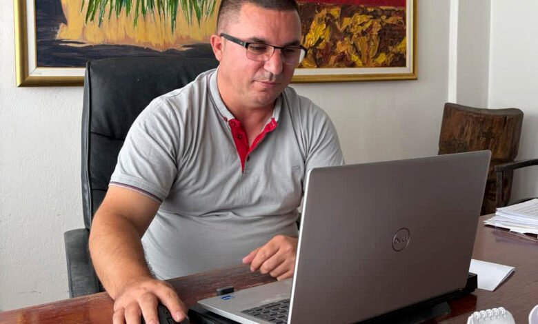 Agim Bislimi emërohet drejtor i ri i Muzeut të Kumanovës 2 agim bislimi emerohet drejtor i ri i muzeut te kumanoves 6a74cd621ada3