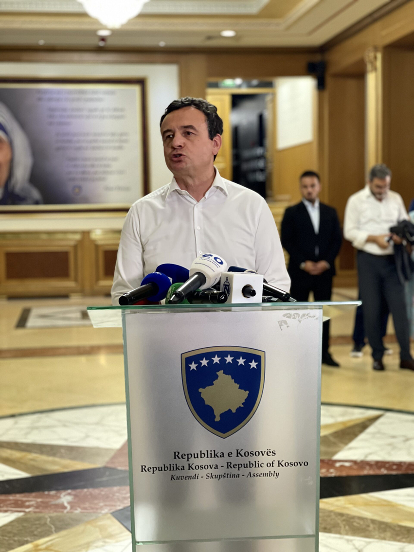 Albin Kurti tregon pse nuk dha emër për kandidat për kryetar të Kuvendit 1 albin kurti tregon pse nuk dha emer per kandidat per kryetar te kuvendit 6a7717be063d8