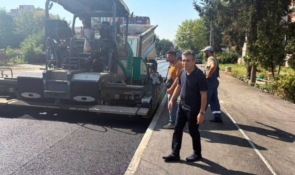 asfaltohet rruga ferid murad mexhiti rruge pas rruge projekt pas projekti po ndertojme cairin qe kemi premtuar 6a900db4c98cf