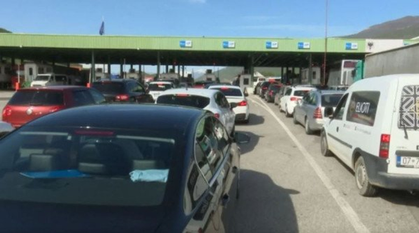 fluks udhetaresh ne morine fundjava sjell mijera vizitore nga kosova drejt shqiperise 6a808a75559dc