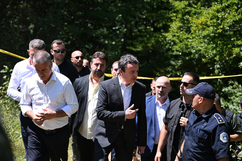 Halil Geci: Albini po ia tregon Vuçiqit se kujt i takon Ujmani 1 halil geci albini po ia tregon vuciqit se kujt i takon ujmani 6a6e1573b3eb1
