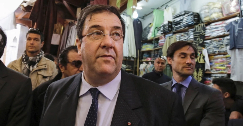hetim ndaj ambasadorit francez ne afriken qendrore dyshohet se priti rreth 30 gra ne rezidencen zyrtare 6a7ec958ba8d3