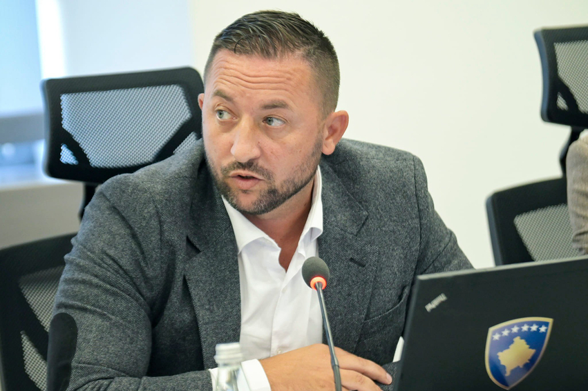Historianët vijnë me propozim për president 1 historianet vijne me propozim per president 6a832d7301737