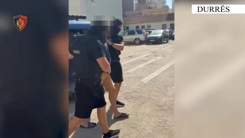 I dënuar në Itali për trafik droge, kapet në Durrës 40-vjeçari i shpallur në kërkim ndërkombëtar 2 i denuar ne itali per trafik droge kapet ne durres 40 vjecari i shpallur ne kerkim nderkombetar 6a7480289e28c