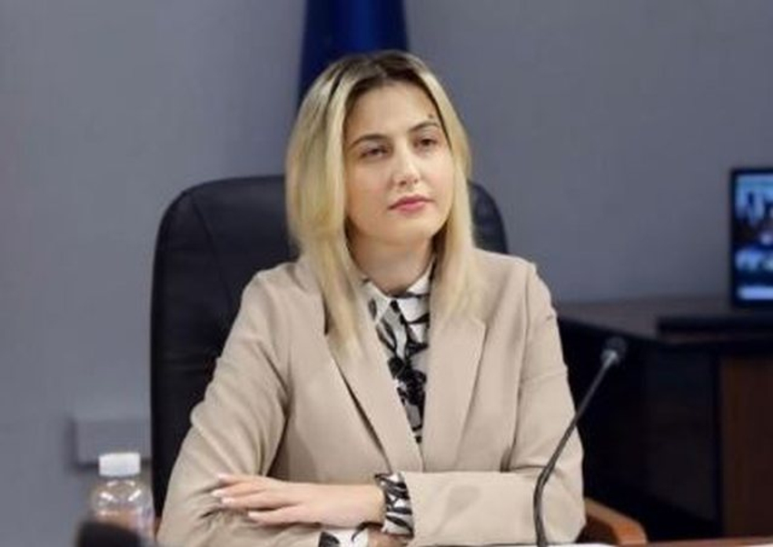“Ku është Saranda e mirëmenaxhuar?”/ Zhupa: Lagje pa ujë prej javësh, trafik kaotik, parkingje zero dhe mbetje në rrugë 3 ku eshte saranda e miremenaxhuar zhupa lagje pa uje prej javesh trafik kaotik parkingje zero dhe mbetje ne rruge 6a7e040fe2f80