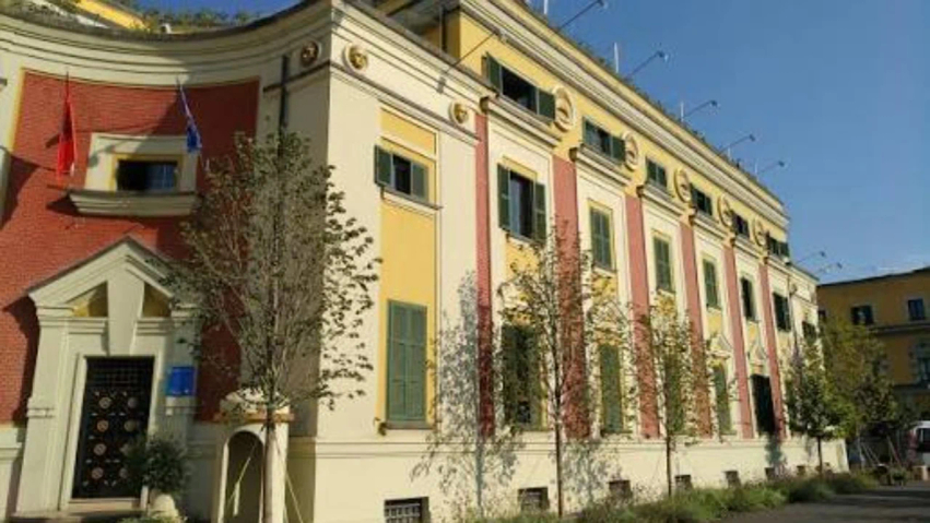 kush e drejton tiranen veliaj terheq delegimin qytetaret kerkojne zgjidhje nga kryeministri rama 6a931c1481721