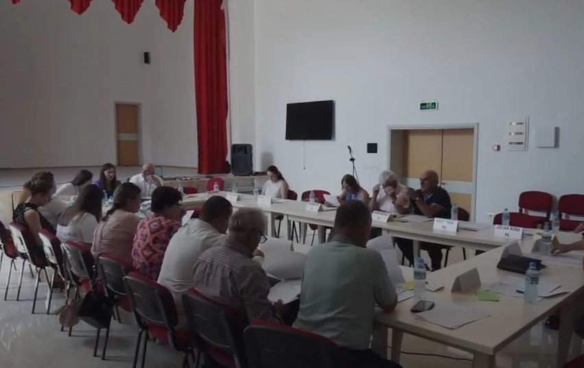 mbledhje emergjente e keshillit bashkiak dimal miratohet pavlefshmeria e relacionit per shkrirjen e bashkise 6a79d7501dbe9