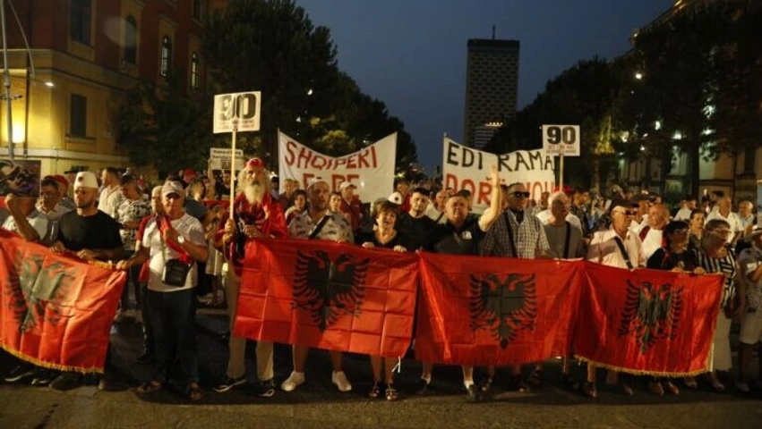 mbyllet protesta e 92 te kunder qeverise protestuesit thirrje per largimin e kryeministrit rama 6a94a5d02a732