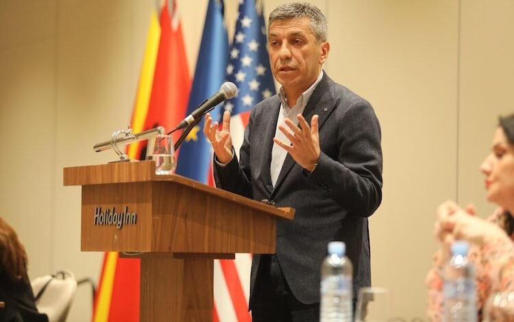 mexhiti 2 gushti na kujton rendesine e barazise dhe bashkejeteses 6a6f4f21464b2