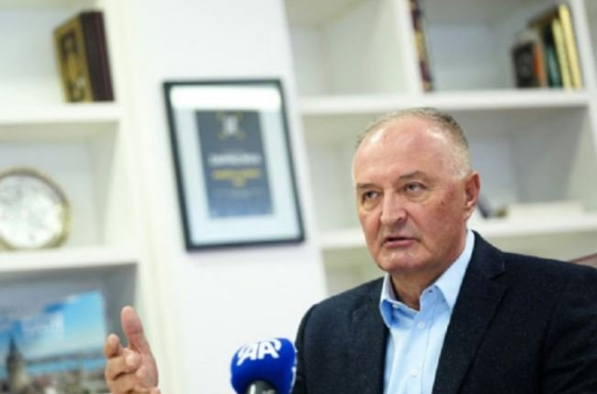 ministri boshnjak akuzon vuciqin askush nuk mund te sjelle grupe te armatosura pa leje 6a725f35eb1ee