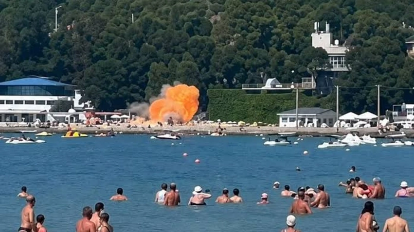 Momenti kur droni ukrainas godet plazhin në Rusi, pranë "pallatit të Putinit" 6 momenti kur droni ukrainas godet plazhin ne rusi prane pallatit te putinit 6a70f19409ca5