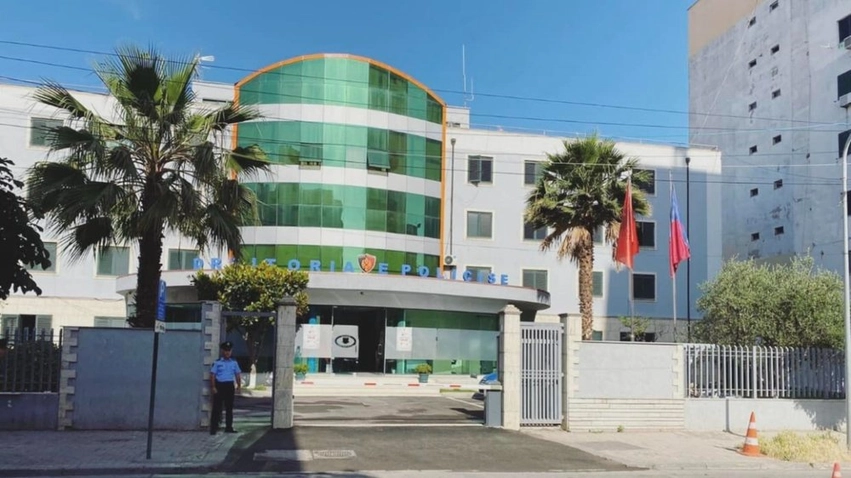 nga portofoli te grabitjet ne banese zbardhen 6 raste ne durres arrestohet 44 vjecari 6a7080b1a6511