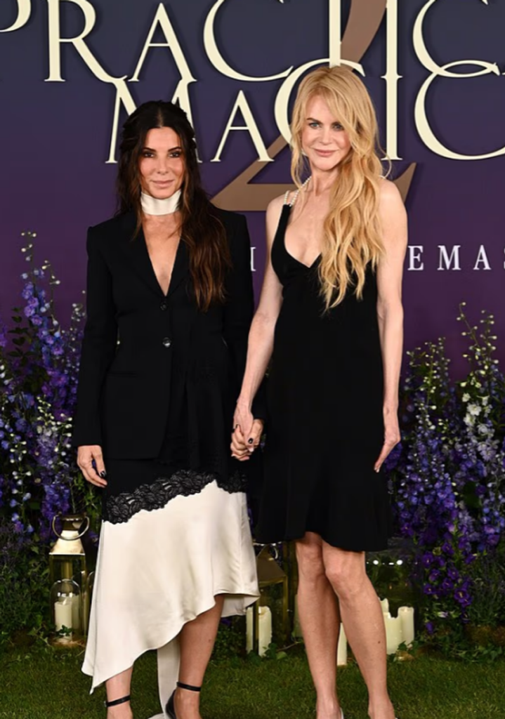 Nicole Kidman dhe Sandra Bullock sjellin magji dhe elegancë misterioze në promovimin e “Practical Magic 2” 3 nicole kidman dhe sandra bullock sjellin magji dhe elegance misterioze ne promovimin e practical magic 2 6a9025dc78dce