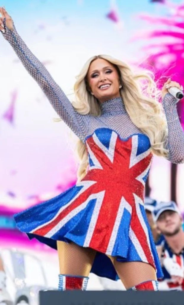 paris hilton vishet si ginger spice dhe ndez skenen ne brighton and hove pride in the park 6a70ba1e0a87b