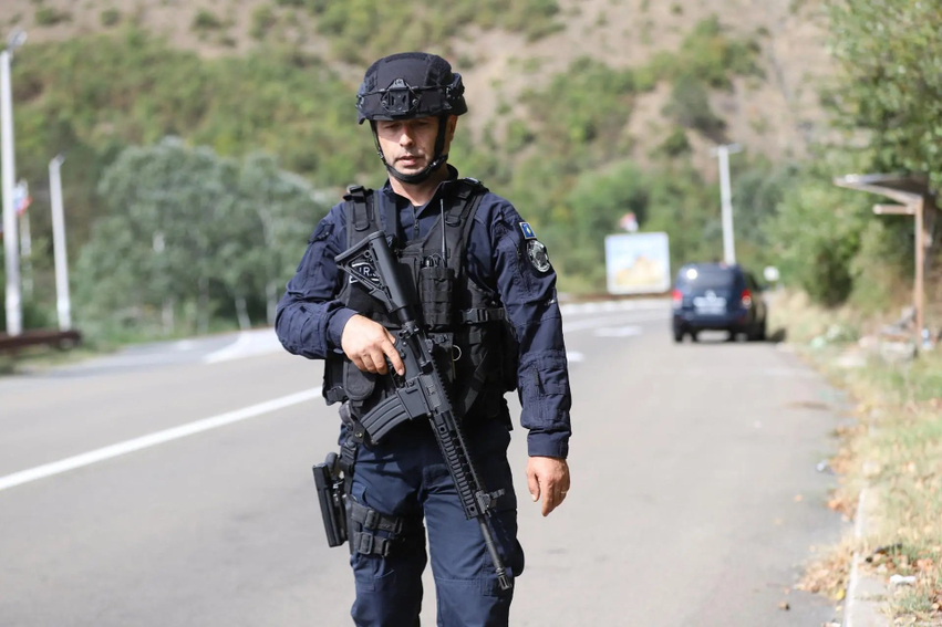 pas 27 vitesh policia e kosoves merr pergjegjesine per sigurine ne uren e ibrit 6a799e93e4bc5
