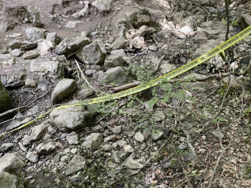 Përfundon gërmimi në Kalludër dhe Jabukë, mbetjet mortore dërgohen për ADN në Hagë 1 perfundon germimi ne kalluder dhe jabuke mbetjet mortore dergohen per adn ne hage 6a91adfdadf11