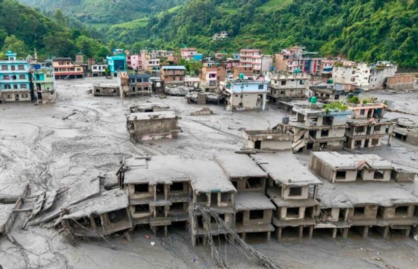 Përmbytjet në Nepal/ Kanadaja jep 5 mln dollarë ndihmë, Britania dërgon ekip shpëtimi 3 permbytjet ne nepal kanadaja jep 5 mln dollare ndihme britania dergon ekip shpetimi 6a928fdad6f17