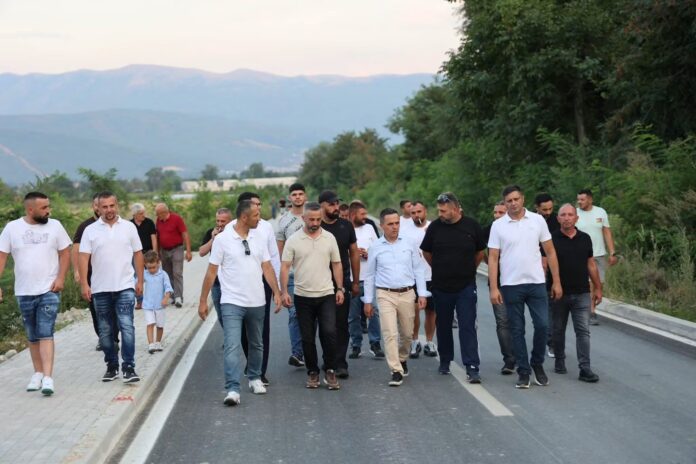 Përurohet rruga nga Reçica e Madhe deri te pika pagesore Tetovë – Gostivar 3 perurohet rruga nga recica e madhe deri te pika pagesore tetove gostivar 6a8b545016f6b
