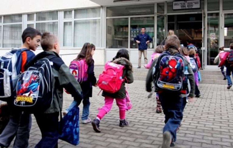 po zbrazen shkollat ne maqedoni kete vit rreth 5 mije nxenes me pak ne klase te pare 6a7506f2d4988