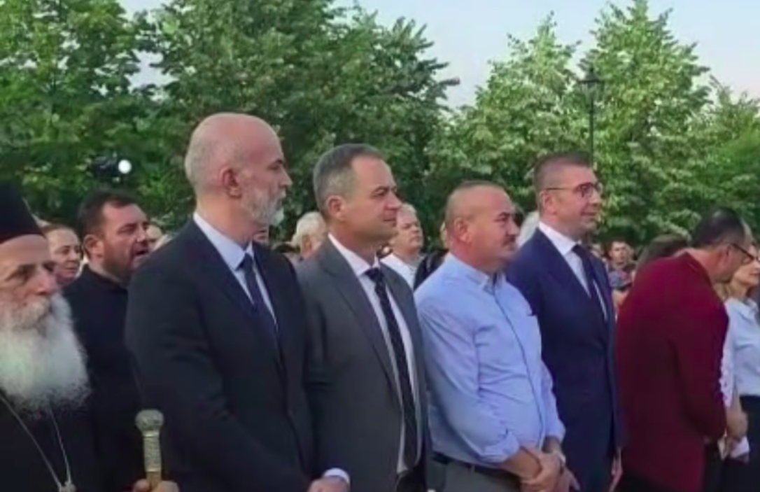 standard i dyfishte mickoski ne shkup kerkonte respektimin e ligjit ne shqiperi ne prezence te tij nuk u ekzekutua himni shqiptar 6a88088d4b5b2