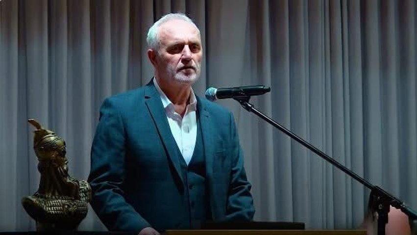 Tahiraj: Manastiri i Deçanit nuk duhet të përdoret si pretekst për politika hegjemoniste 2 tahiraj manastiri i decanit nuk duhet te perdoret si pretekst per politika hegjemoniste 6a7b6092babe3