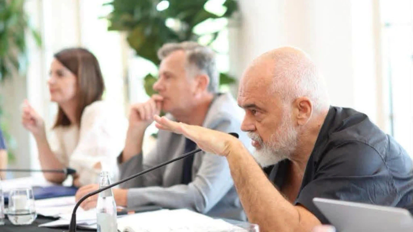 takimi i rames me deputetet dhe drejtuesit e partise ne tirane ps zbulon oren e degjeses ja si do te funksionoje organizimi i ri 6a94193054503