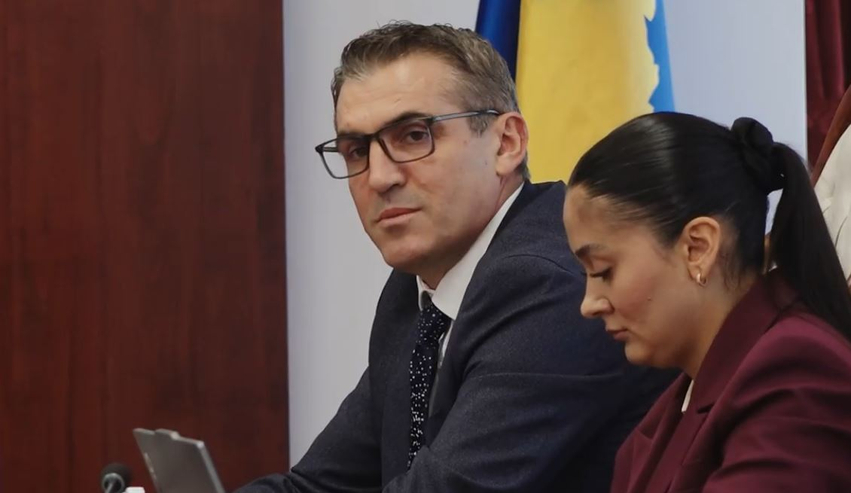 Varrezat masive në Zubin Potok, kryeprokurori Gashi: Hap drejt zbardhjes së së vërtetës 1 varrezat masive ne zubin potok kryeprokurori gashi hap drejt zbardhjes se se vertetes 6a709c5ceec81