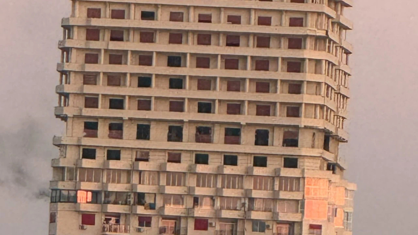 zjarr ne apartamentin ne plazhin e golemit gjashte persona perfundojne ne spital pas asfiksise nga tymi 6a710d5064dfe