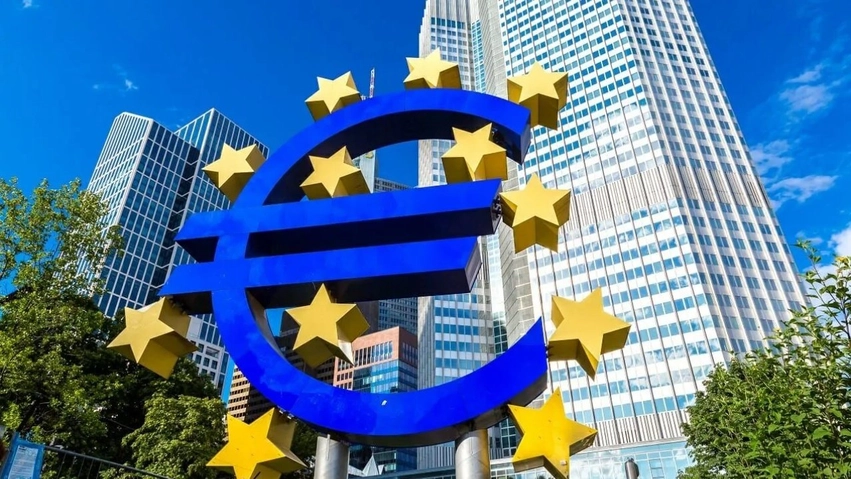 Zjarret dhe temperaturat rekord ndezin alarmin, Banka Qendrore Europiane paralajmëron: Kriza klimatike kërcënon ekonominë globale 3 zjarret dhe temperaturat rekord ndezin alarmin banka qendrore europiane paralajmeron kriza klimatike kercenon ekonomine globale 6a6da5d083a32