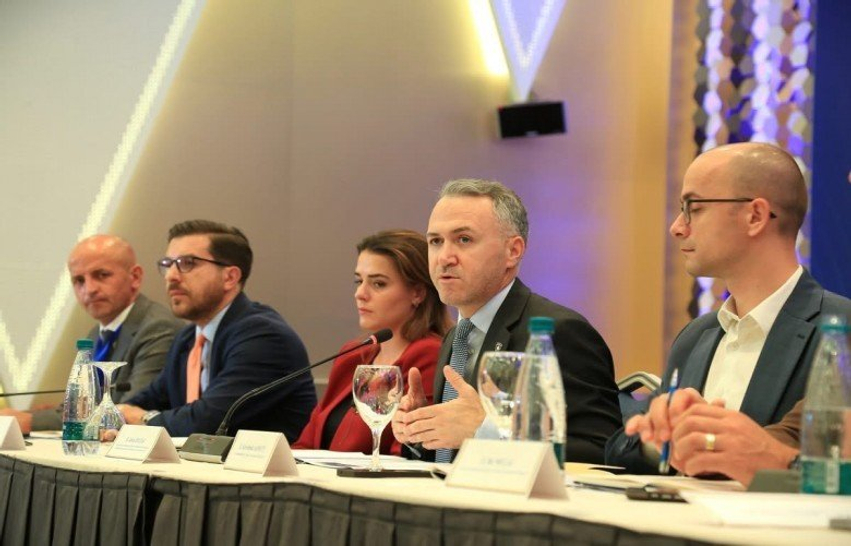 Zulfaj: Kosova ka argumente të fuqishme për statusin kandidat në BE 2 zulfaj kosova ka argumente te fuqishme per statusin kandidat ne be 6a7cb217282c9