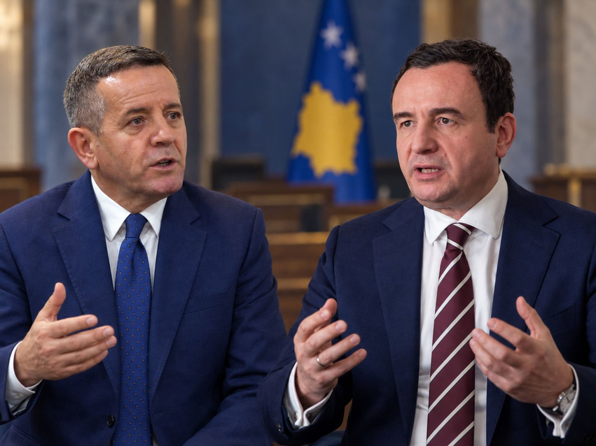 a po hapet rruga per vv pdk mustafa zbulon takimin me kurtin dhe formulen per presidentin 6aa8f8732c49f