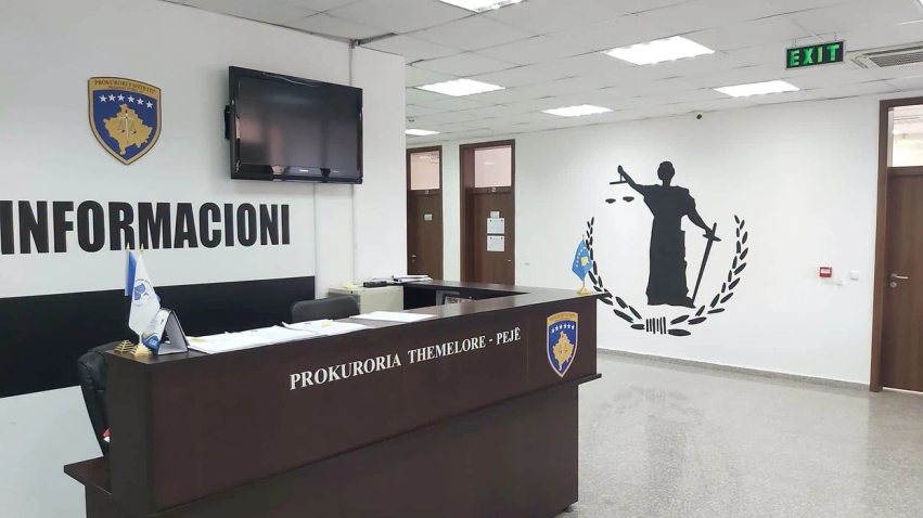 aktakuze ndaj tre personave per veprat penale me narkotike dhe arme ne peje 6aabefd390040