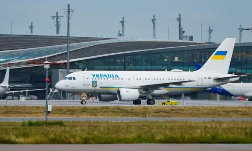 avioni i zelenskyt pret nje ore per tu nisur nje dron rus hyn ne hapesiren ajrore te moldavise 6aa29a470a0f3