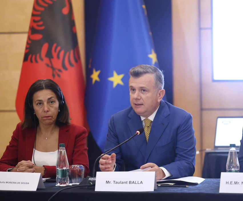 Balla: Shqipëria synon mbylljen e negociatave me BE-në deri në fund të 2027-ës 2 balla shqiperia synon mbylljen e negociatave me be ne deri ne fund te 2027 es 6ab0fe0f1f4a4