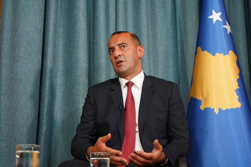 Daut Haradinaj: Politika duhet të ulet urgjentisht në tavolinë për reagim shtetëror 3 daut haradinaj politika duhet te ulet urgjentisht ne tavoline per reagim shteteror 6ab16e23df17b