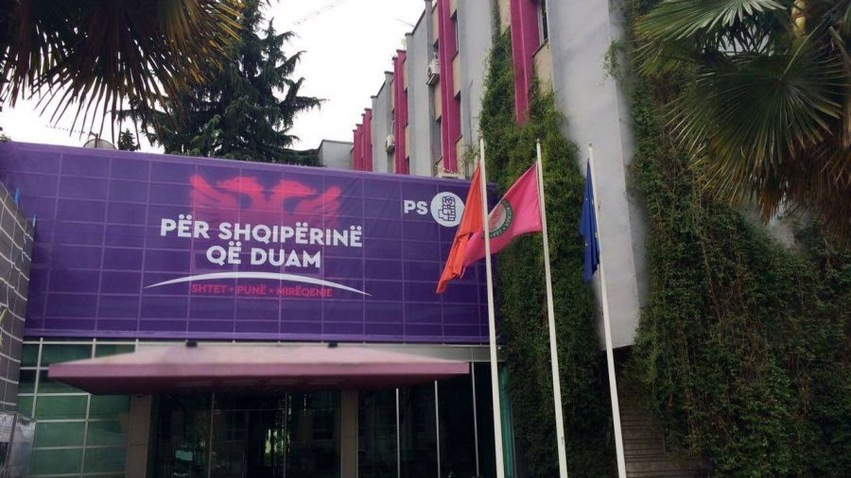 Deputetet e PS reagojnë pas sulmeve ndaj kolegeve 2 deputetet e ps reagojne pas sulmeve ndaj kolegeve 6aa19c915ba20