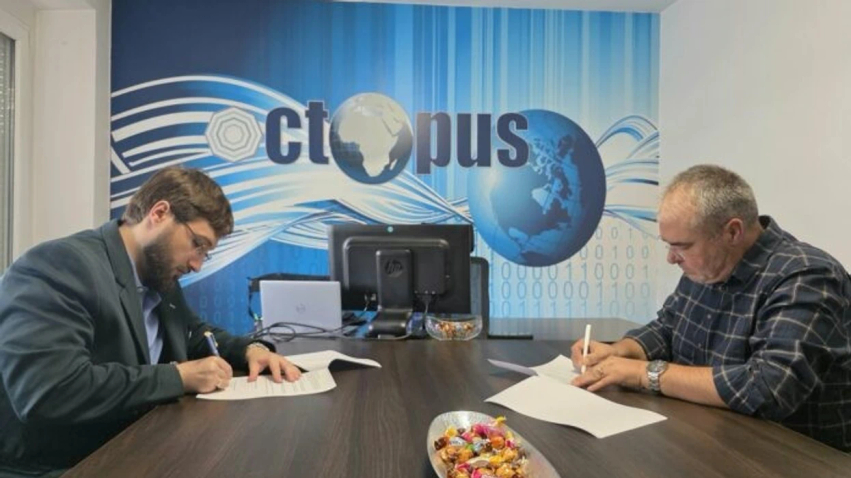 Instituti “Octopus” dhe Instituti Bullgar për Politikë Ndërkombëtare nënshkruajnë memorandum bashkëpunimi 1 instituti octopus dhe instituti bullgar per politike nderkombetare nenshkruajne memorandum bashkepunimi 6ab411321a432