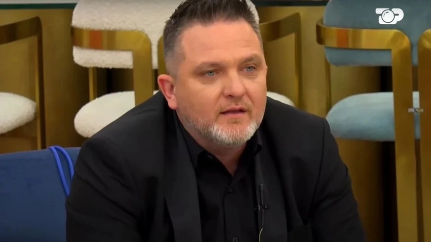 Jul Deda mohon akuzat se qëndron pas një faqeje anonime: Është shumë e rëndë, nuk do guxoja kurrë ta bëja këtë 3 jul deda mohon akuzat se qendron pas nje faqeje anonime eshte shume e rende nuk do guxoja kurre ta beja kete 6aa2d31f66c47