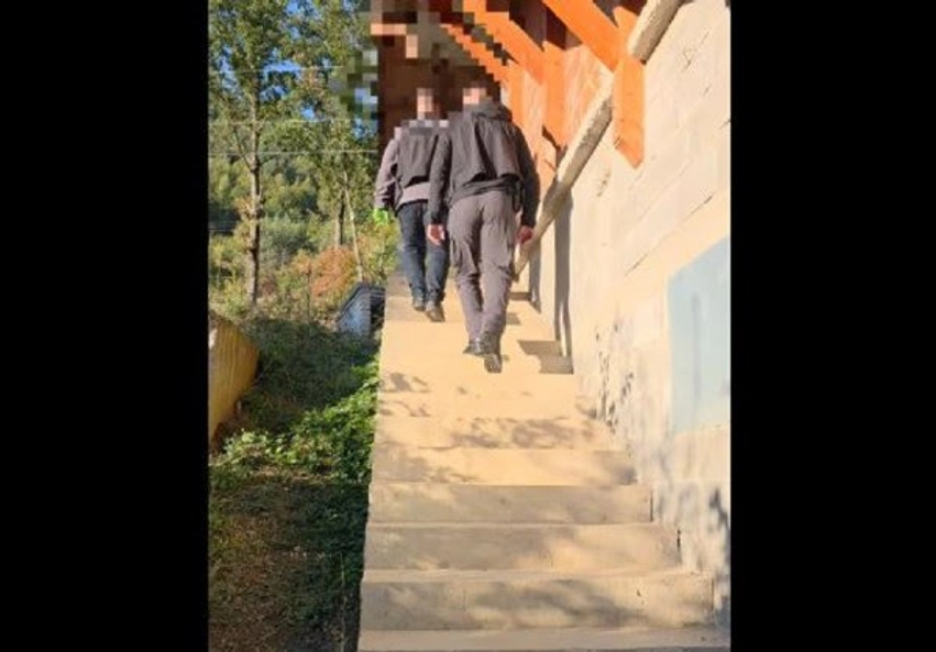 Kërkohet paraburgim për nëntë të arrestuarit të dyshuar për krime lufte në Zubin Potok 3 kerkohet paraburgim per nente te arrestuarit te dyshuar per krime lufte ne zubin potok 6aba543420043