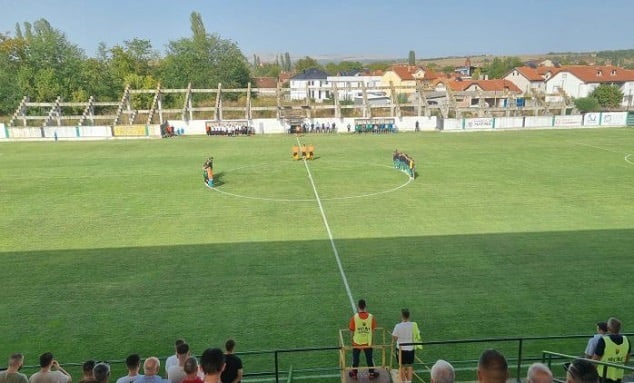 Mbi 10 vite premtime, tani nis rikonstruksioni i fushës së Bashkimit në Kumanovë 3 mbi 10 vite premtime tani nis rikonstruksioni i fushes se bashkimit ne kumanove 6aabd94deff49