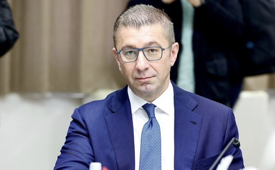 Mickoski paralajmëron: Në disa institucione po hetohen raste të reja ryshfeti 3 mickoski paralajmeron ne disa institucione po hetohen raste te reja ryshfeti 6aa55def3fd3a