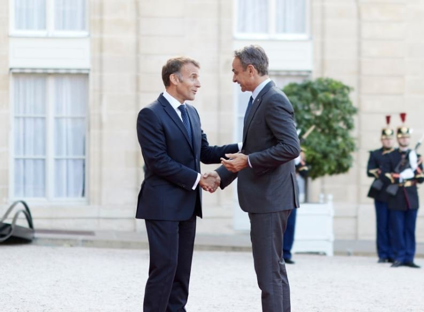 Mitsotakis-Macron në Paris, në fokus interkonjeksioni elektrik Greqi-Qipro 3 mitsotakis macron ne paris ne fokus interkonjeksioni elektrik greqi qipro 6aa53d10aa1a1