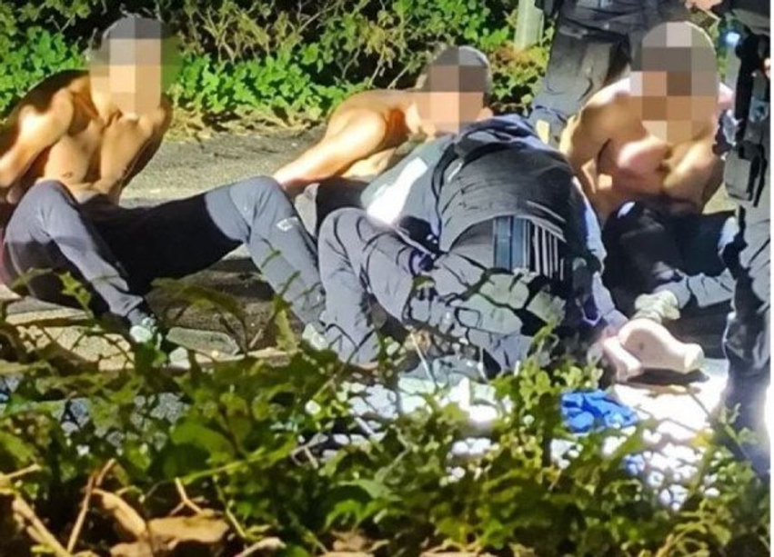 planifikonin sulm terrorist afer bazes amerikane ne britani si u arrestuan pese te dyshuarit 6abaa974008b4