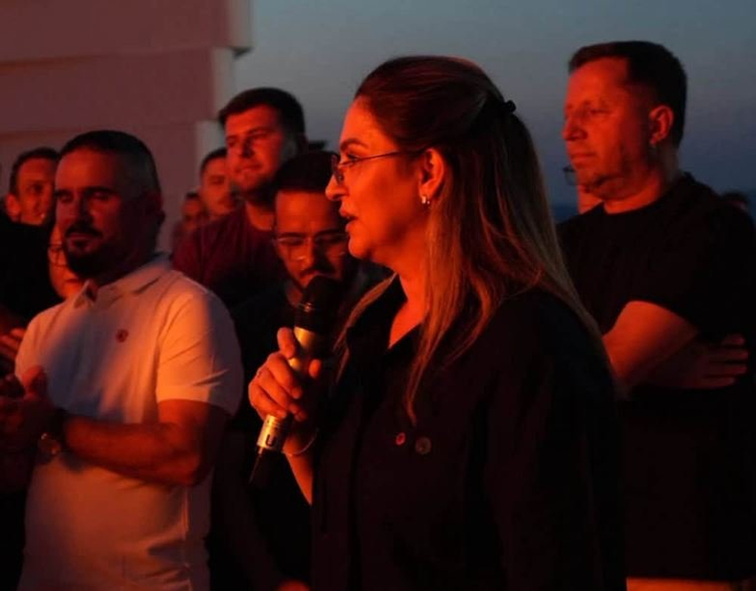 Shqipe Selimi: Ndezja e zjarreve simbolizon vazhdimësinë e luftës për liri 1 shqipe selimi ndezja e zjarreve simbolizon vazhdimesine e luftes per liri 6aa309b563837