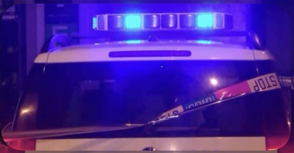 si ne filmat horror polici ne bllace eshte terhequr zvarre me automjet nga kontrabandistet e mallrave 6aa6e7b05bf4e